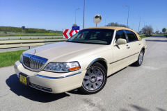 Lincoln Town Car Cartier