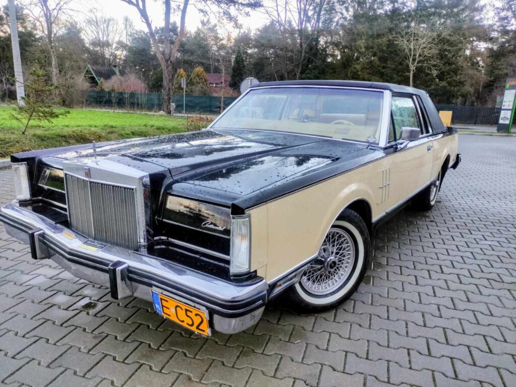 Amerykańskie samochody klasyczne do ślubów - Lincoln Mark VI Bill Blass Designer Series